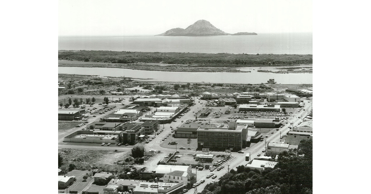 historical-photos-photography-historical-mad-on-new-zealand