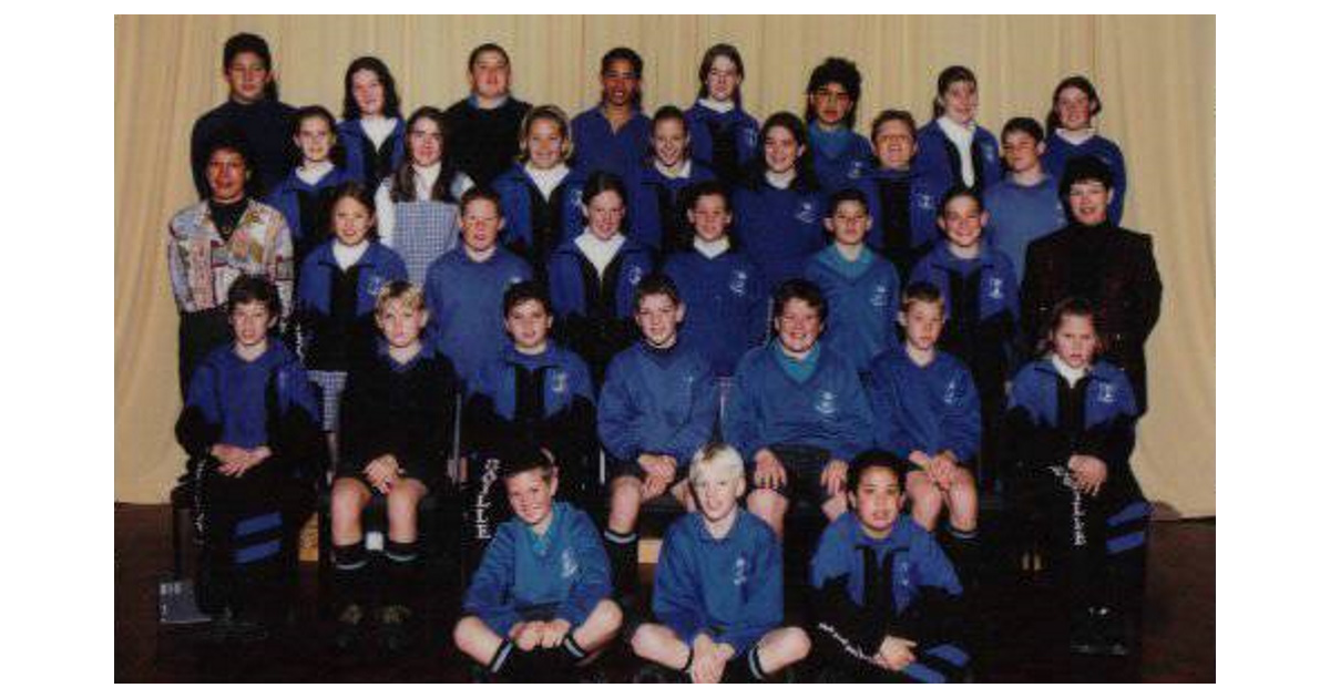 School Photo 1980's / Dargaville Intermediate School Dargaville