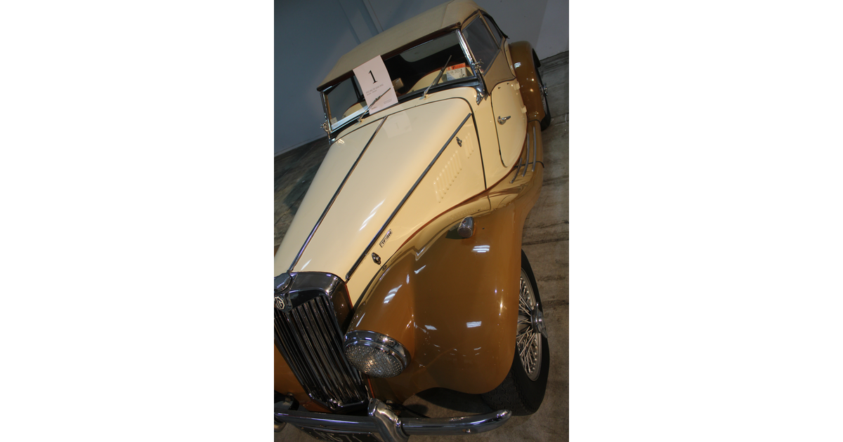 Event Photo / b's Collectors' Cars, Motorcycles & Automobilia