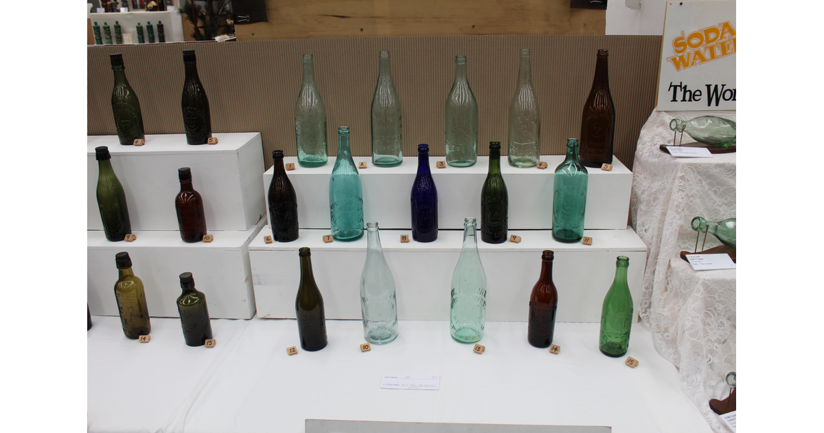 NZ Antique Bottle & Collectables Fair 2022 / Event Photo MAD on New