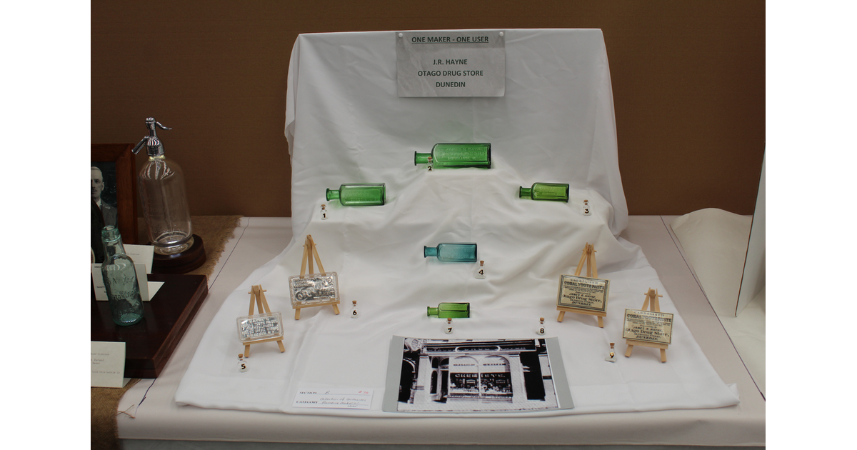 NZ Antique Bottle & Collectables Fair 2022 / Event Photo MAD on New