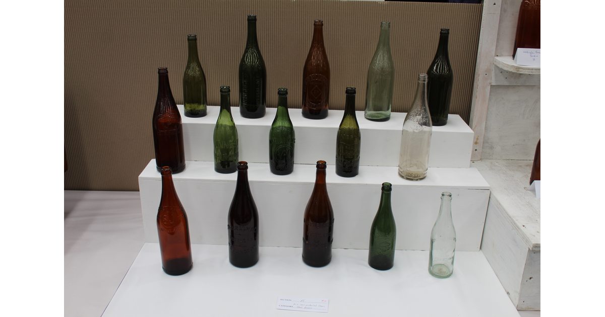 NZ Antique Bottle & Collectables Fair 2022 / Event Photo MAD on New