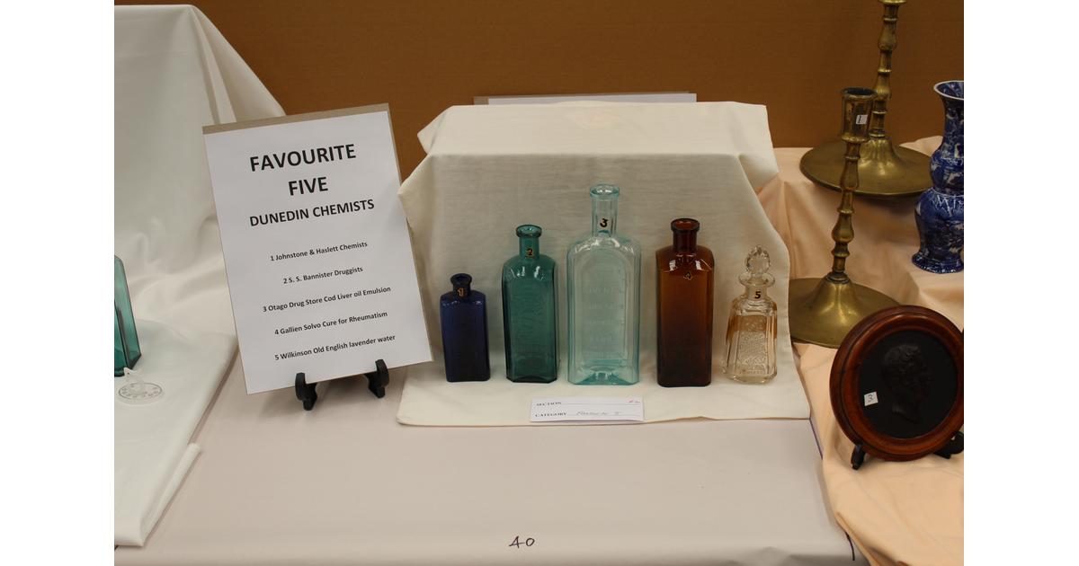 NZ Antique Bottle & Collectables Fair 2022 / Event Photo MAD on New