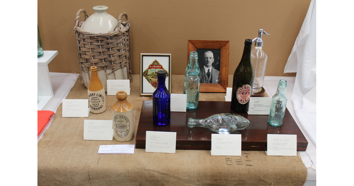 NZ Antique Bottle & Collectables Fair 2022 / Event Photo MAD on New