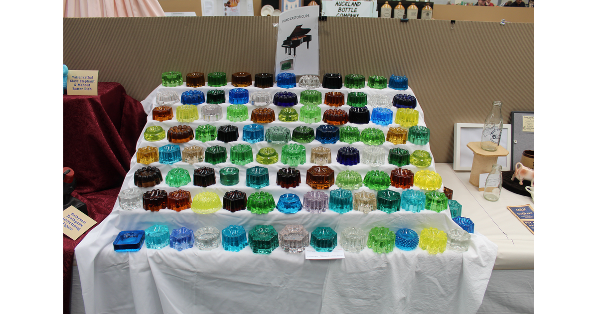 NZ Antique Bottle & Collectables Fair 2022 / Event - Photo | MAD on New ...