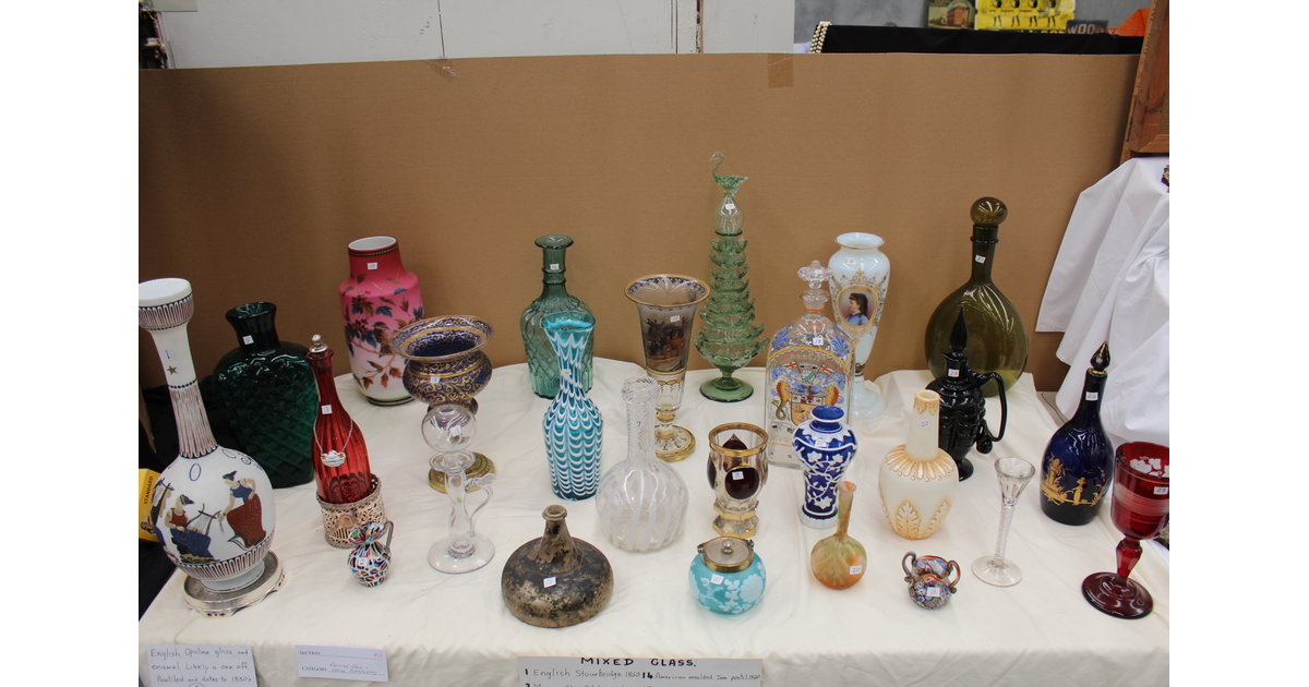 NZ Antique Bottle & Collectables Fair 2022 / Event Photo MAD on New