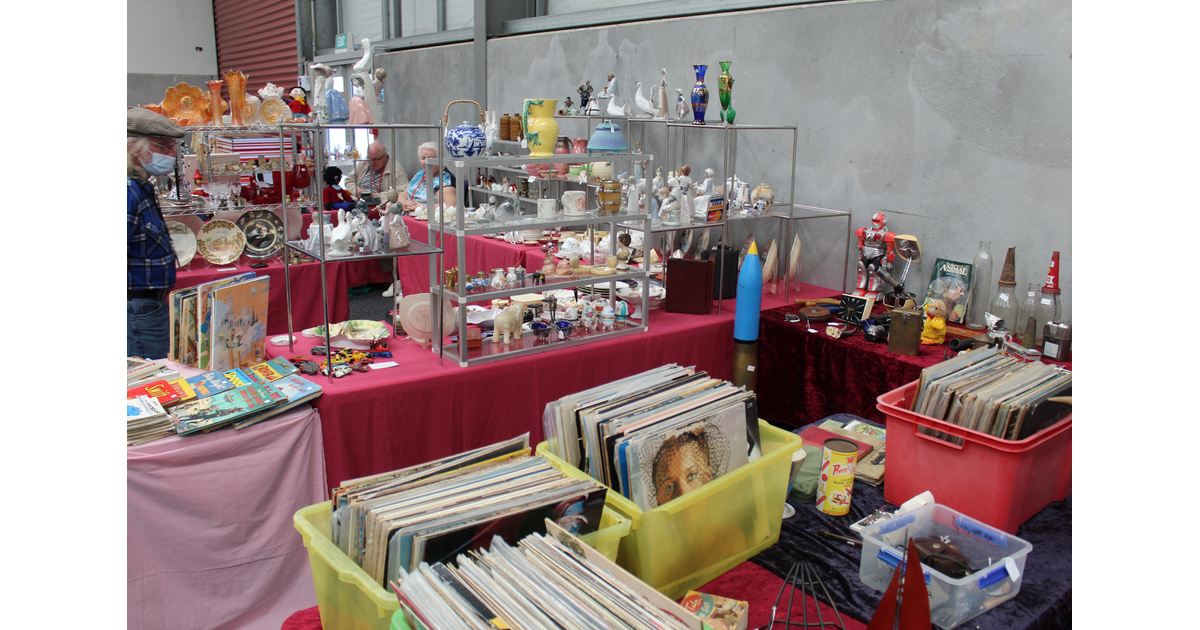 NZ Antique Bottle & Collectables Fair 2022 / Event - Photo | MAD on New ...
