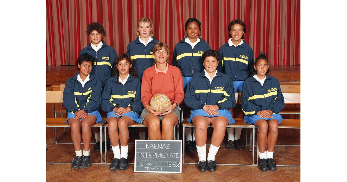 netball-naenae-intermediate-lower-hutt-mad-on-new-zealand