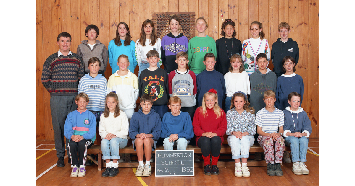 School Photo 1990's / Plimmerton School Porirua MAD on New Zealand